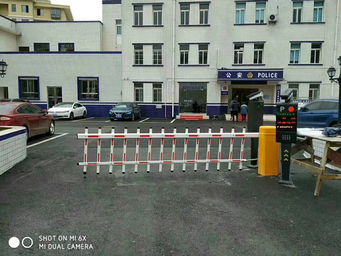 威海道閘安裝展示